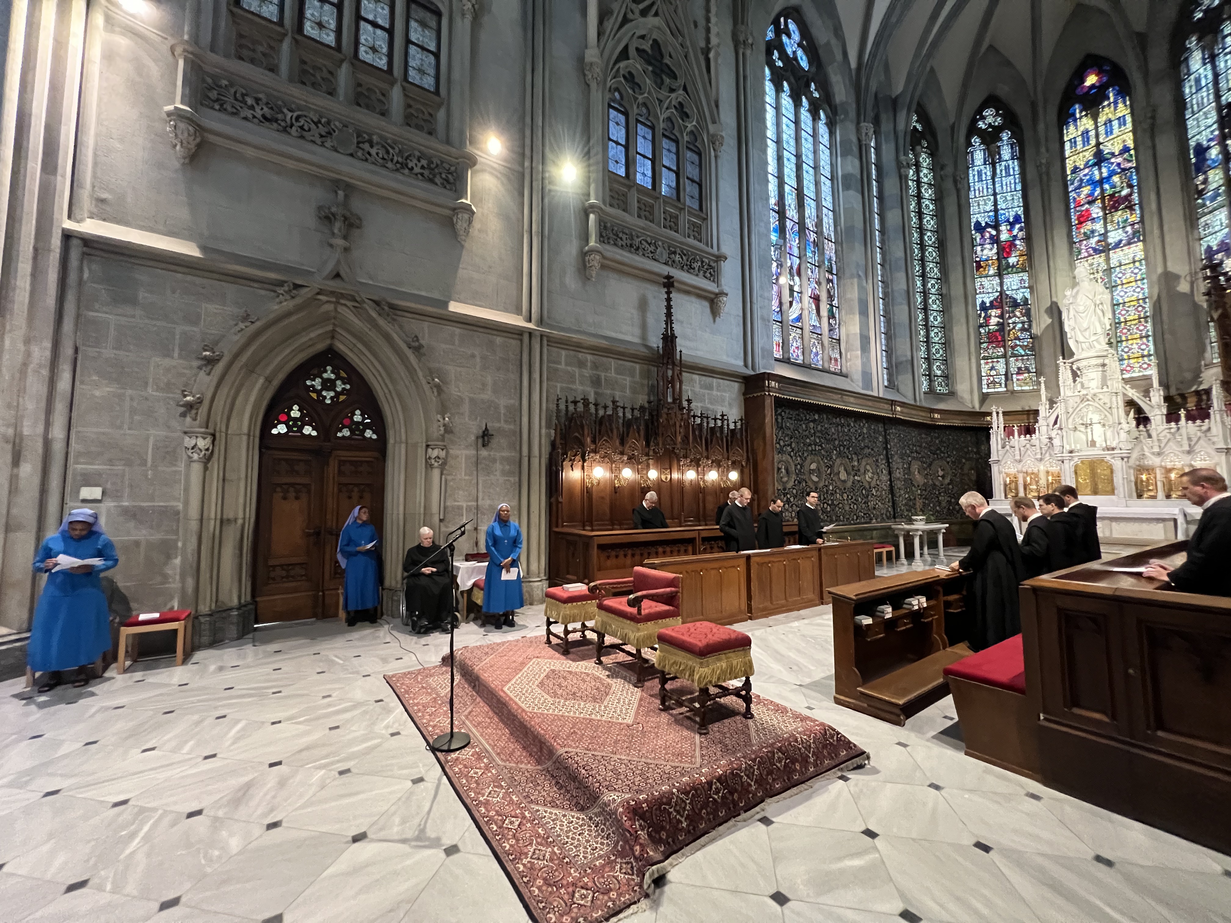 Jeden Sonntag Abend Lateinische Vesper im Stift Admont / Ulrich Diel OSB