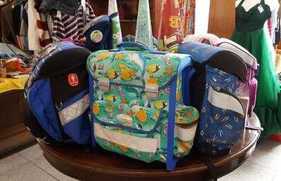Der Neukauf einer Schultasche ist oft eine finanzielle Herausforderung.