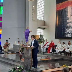 Beginn der Heiligen Woche
